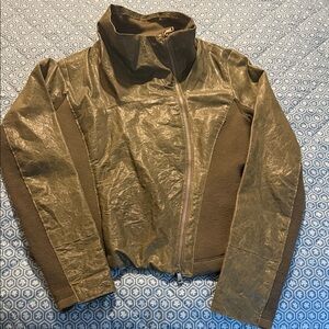 Transit par such Leather and Wool Olive Green Jacket with asymmetric zipper.